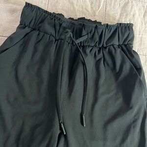 Lululemon On The Fly pant high waisted!